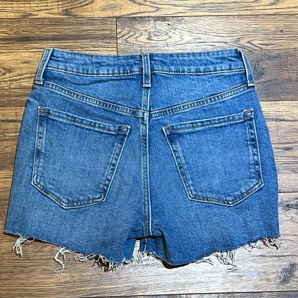 Old Navy High Rise OG Jean Shorts Size 2 - Picture 2 of 6